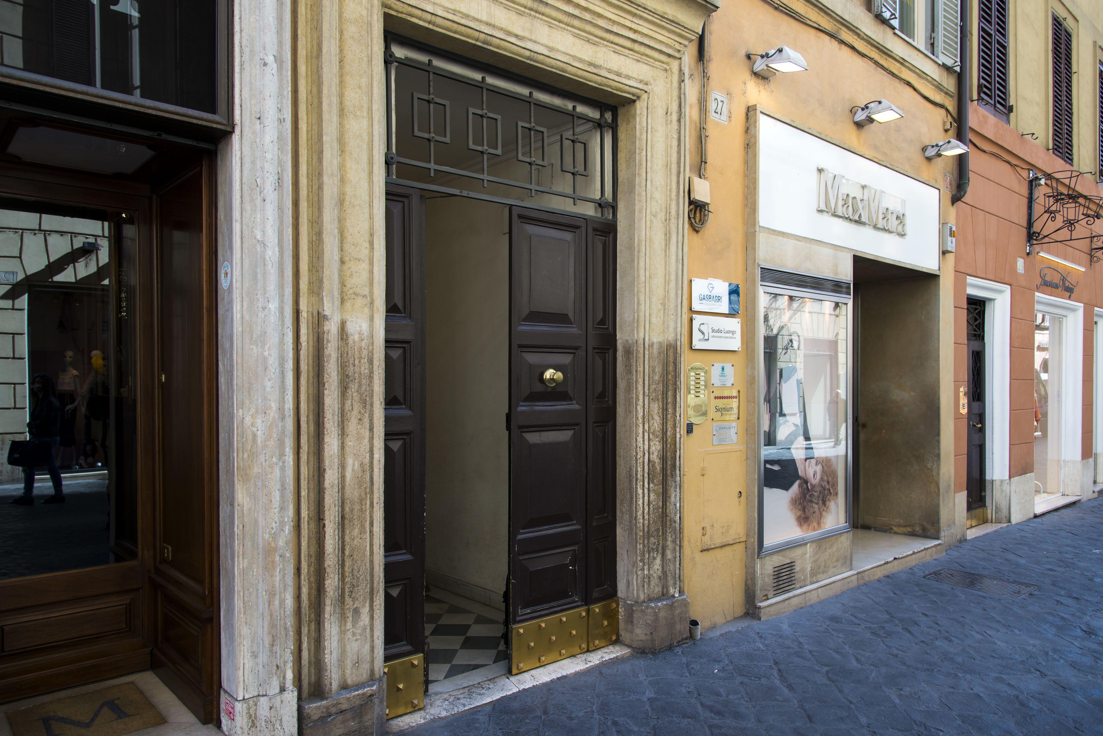 Rome Frattina27 — Foto 2